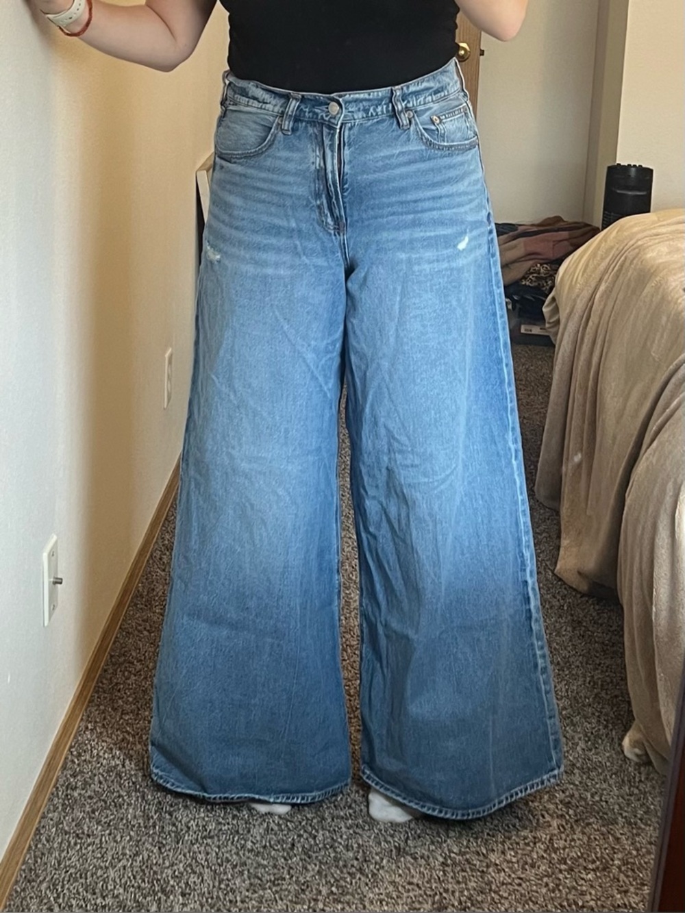 American Eagle Outfitters Wide Leg Flare Jeans - Light Blue Wash